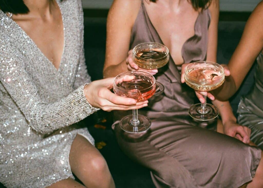 With its upscale nightlife establishments, Bebek/Sariyer is definitely the place to glam up.