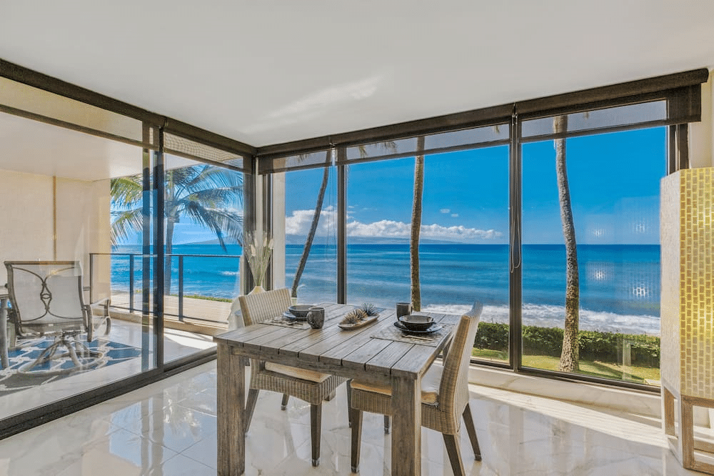 Unearth Maui's hidden shoreline treasures with every grain of sand underfoot. Dive into our guide and let the gentle waves of vacation rentals lead you to an untouched Hawaiian horizon.
