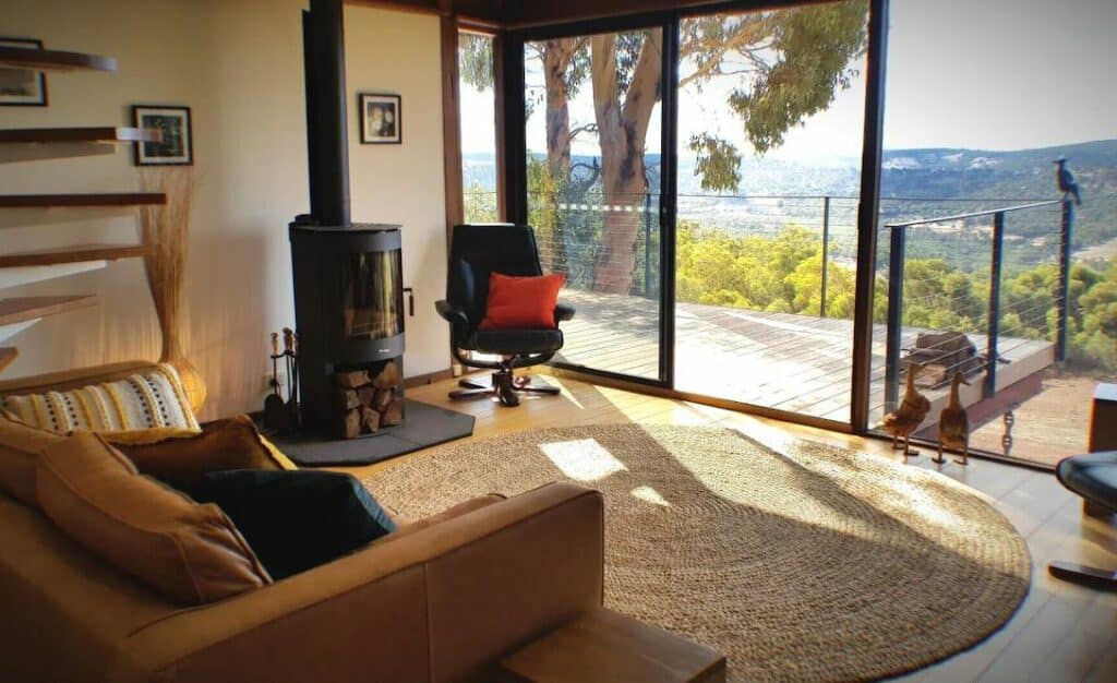CHITTERING HEIGHTS (for secluded nature retreat lovers)