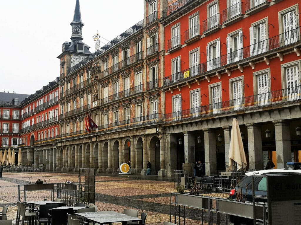 Madrid de los Austrias and Ópera for Gorgeous Architecture