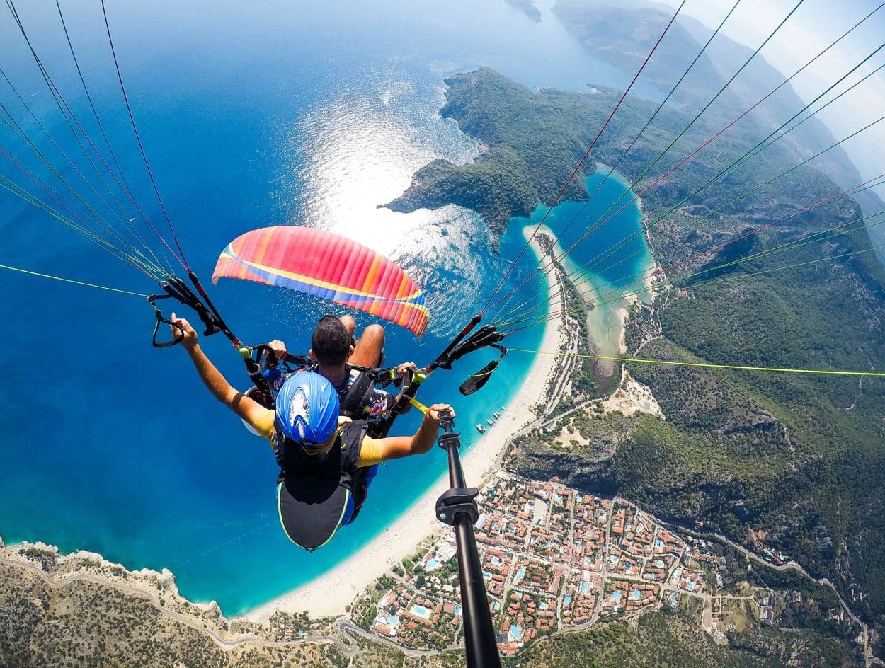 paragliding is one of many things to do in Istanbul for a day