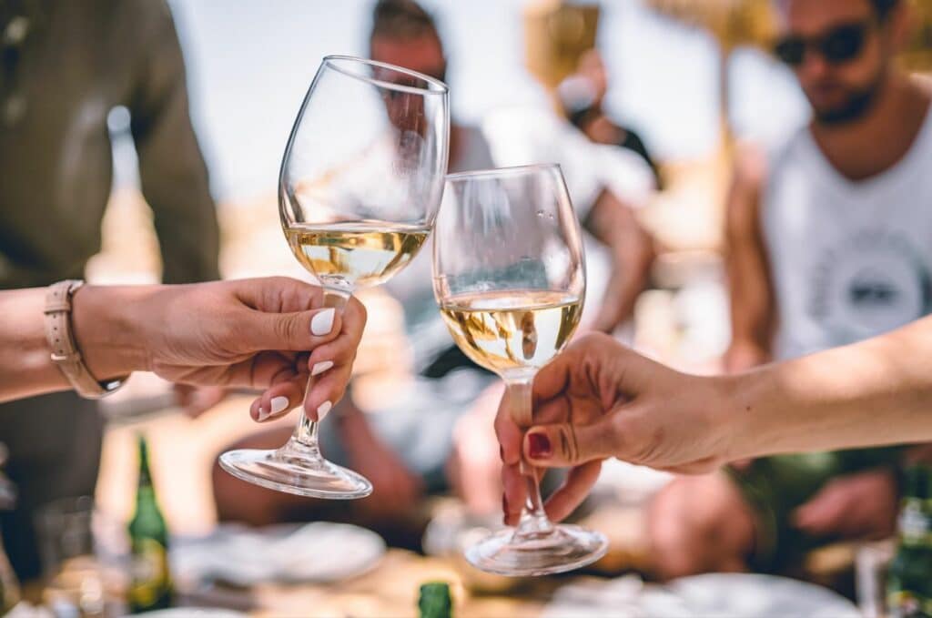 Swan Valley is one of the best day trips from Perth for foodies, epicures, wine lovers, families or friend groups, and couples.