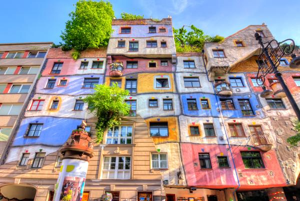  Friedensreich Hundertwasser House