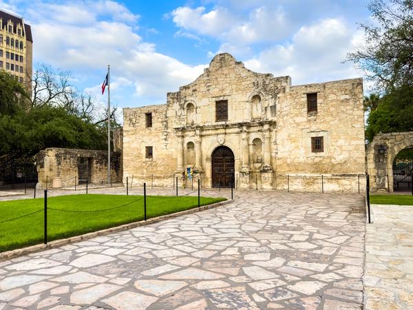 Downtown San Antonio for Smaller Budgets