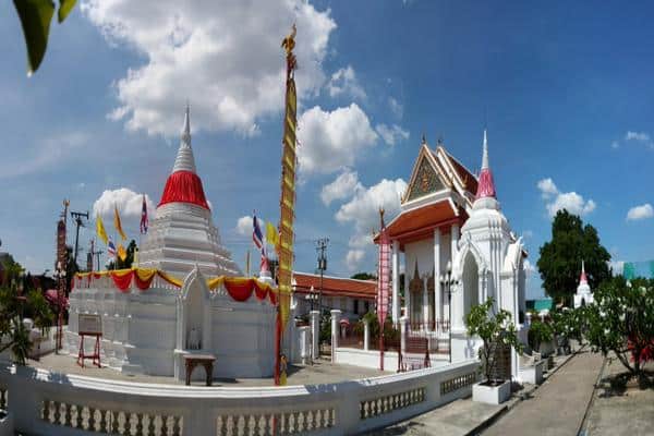 Take a Day Trip to Koh Kret